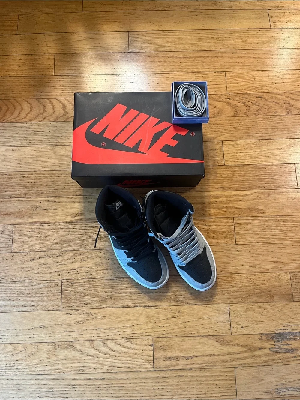 Jordan 1 retro smoke grey